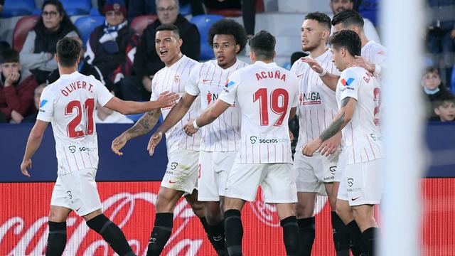 FOTO: Sevilla Menang Tipis di Kandang Levante