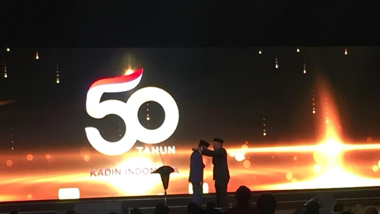 Presiden Joko Widodo (Jokowi) menghadiri acara peringatan hari ulang tahun ke-50 Kamar Dagang dan Industri (Kadin) Indonesia di Grand Ballroom, Ritz Carlton Hotel, Jakarta, Senin (24/9/2018). Foto: Merdeka.com/Wilfridus Setu Umbu