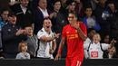 Aksi suporter Derby County yang berteriak kepada pemain Liverpool, Roberto Firmino pada putaran ketiga Piala Liga Inggris di Stadion Pride Park, Rabu (21/9/2016) dini hari WIB. (Reuters/Phil Noble)