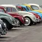 VW Beetle atau Kodok adalah inisiatif Hitler. Ia pernah hancur hingga kemudian diselamatkan oleh tentara Inggris untuk diproduksi massal (Foto: BBC)