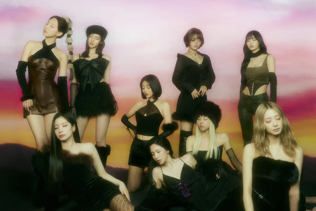 Twice, Moonlight Sunrise. (JYP Entertainment via Soompi)