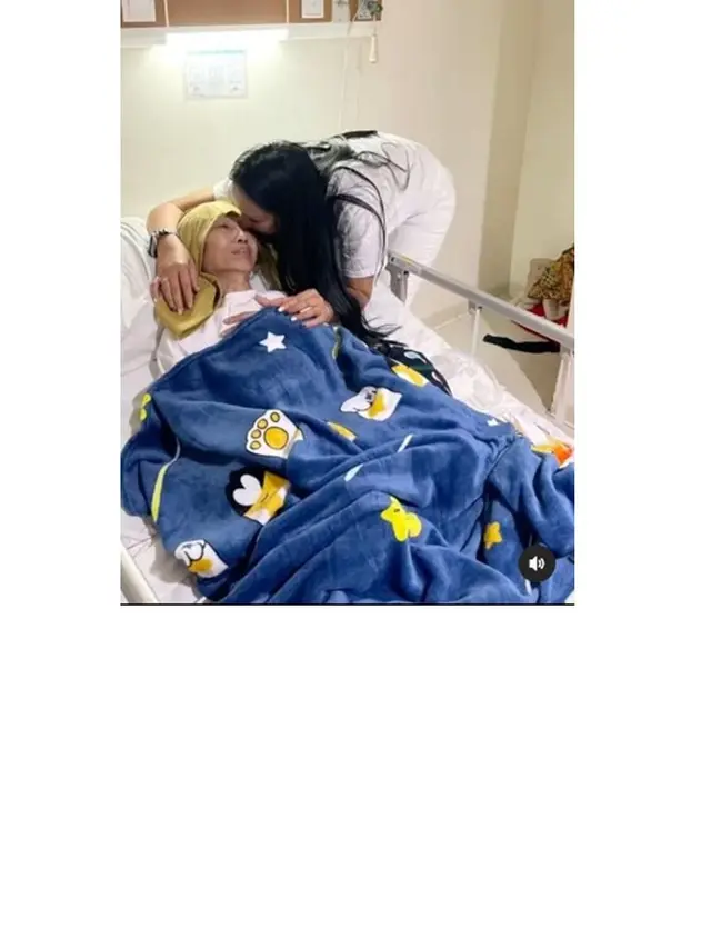 6 Potret Kalina Ocktarannya dengan Ibunda Sebelum Meninggal Dunia, Kini Jadi Kenangan