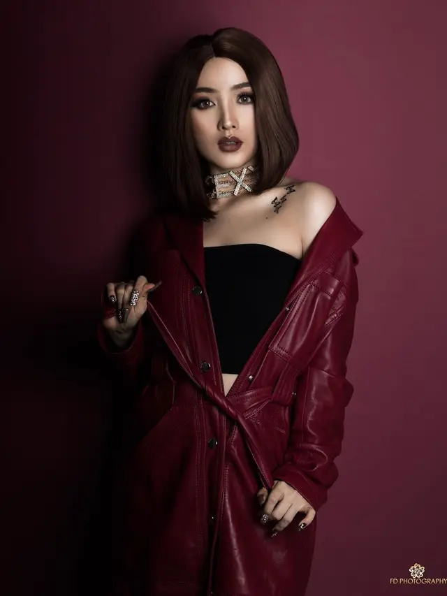 Tampil Beda, Ini 6 Adu Gaya Pemotretan Naysilla Mirdad dan Natasha Wilona