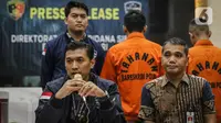 Kasubdit II Dittipidsiber Bareskrim Polri Kombes Himawan Bayu Aji saat konferensi pers terkait penangkapan pelaku hacker Indonesia di Lobi Bareskrim Polri, Jakarta, Jumat (24/1/2020). (Liputan6.com/Faizal Fanani)