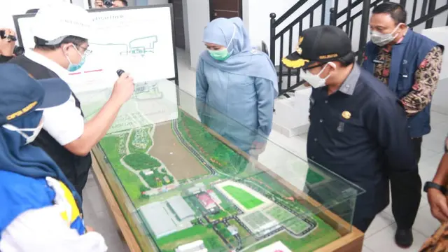 Gubernur Jawa Timur Harap Dua Tahun Lagi TPA Supit Urang Jadi PLTS