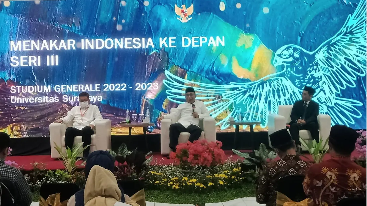 Universitas Surabaya (Ubaya) menggelar studium generale 2022-2023 seri tiga bertema Menakar Indonesia ke Depan. (Dian Kurniawan/Liputan6.com).