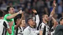 Ekspresi kiper Juventus, Gianluigi Buffon, saat melakukan selebrasi kemenangan usai timnya mengalahkan AS Monaco dalam laga semifinal Liga Champions. Buffon tampil di tiga final Liga Champions, yaitu pada 2003, 2015 dan 2017. (AFP/Valery Hache)