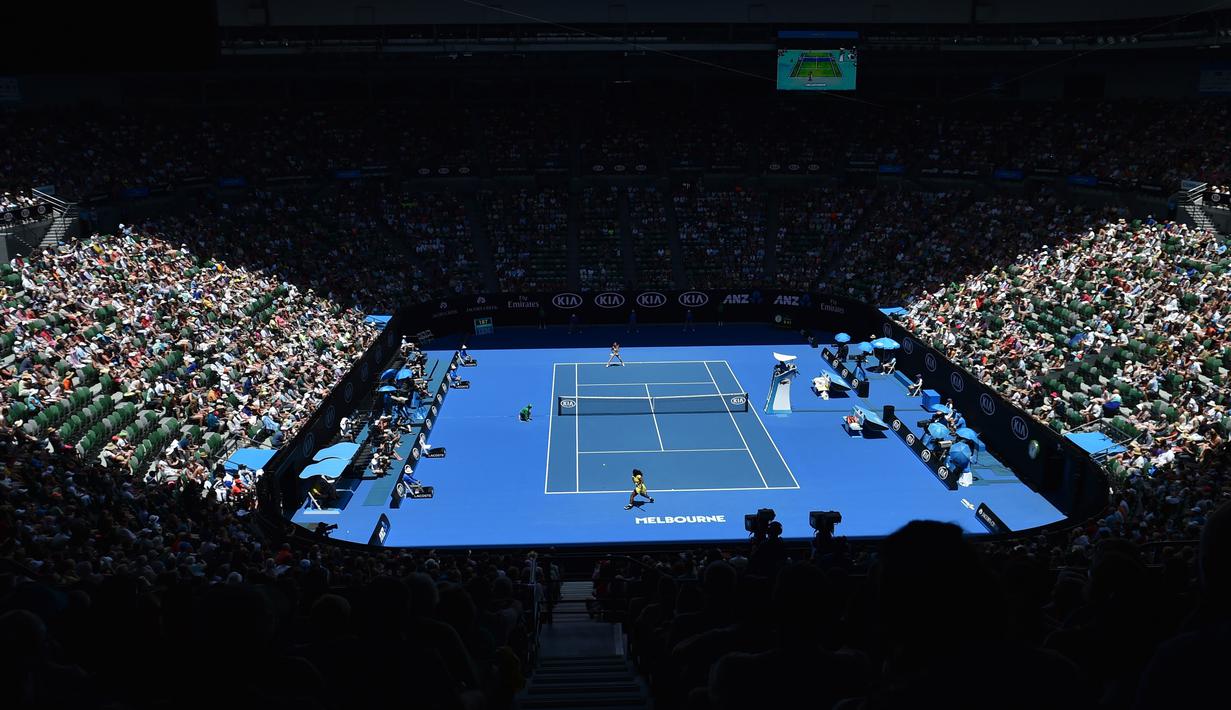 Suasana pertandingan tunggal putri Australia Terbuka 2016 antara Serena Williams melawan Camila Giorgi di Melbourne Park, Australia, (18/1/2016). (AFP/Saeed Khan)