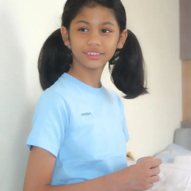 6 Potret Terbaru Jemima Anak Angkat Celine Evangelista, Beranjak Remaja Makin Manis