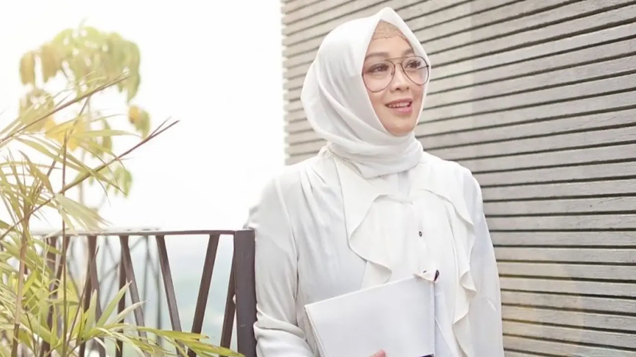 7 Potret Terbaru Rina Gunawan, Sukses Turunkan Berat Badan Hingga 30 Kg