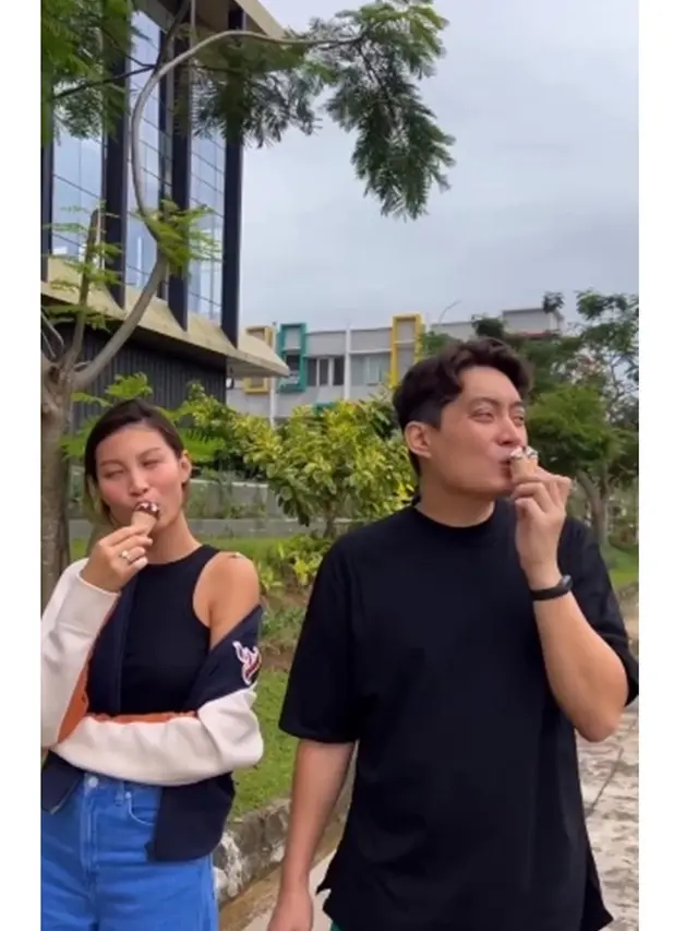 8 Potret Persahabatan Patricia Gouw dan Edric Tjandra, Kompak Bikin Konten