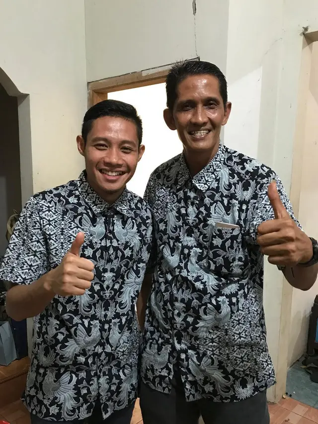 Potret Evan Dimas dengan Gaya Formal, Stylish Abis