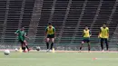 Pemain Timnas Indonesia U-22 saat latihan jelang laga final Piala AFF U-22 2019 di Olympic Stadium, Phnom Penh, Kamboja, Senin (25/2/2019). Indonesia akan melawan Thailand. (Bola.com/Zulfirdaus Harahap)