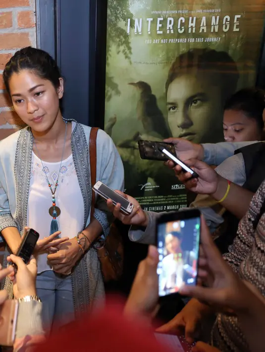 Film yang digarap kerja sama rumah produksi Indonesia dan Malaysia itu menjadi awal pertemuan keduanya. Sekitar satu tahun penggarapan film itu membuat keduanya makin dekat. (Nurwahyunan/Bintang.com)