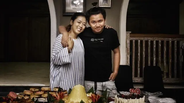 7 Potret Kesederhanaan Perayaan Ulang Tahun Soimah ke-39