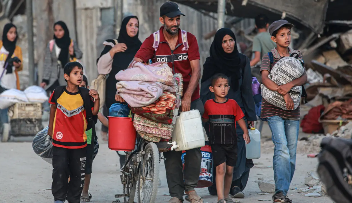 Perintah tersebut menandai bahwa Khan Younis akan menjadi sasaran terbaru serangan militer Israel. (Bashar TALEB/AFP)
