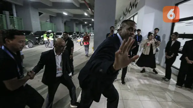 Patrick Kluivert - Persija Vs PSBS Biak di BRI Liga 1 2024/2025
