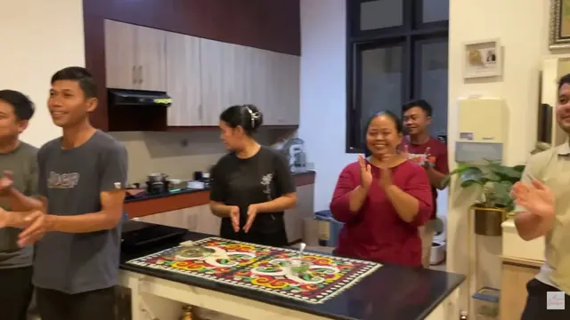 Potret Ruang Makan Rumah Arumi Bachsin