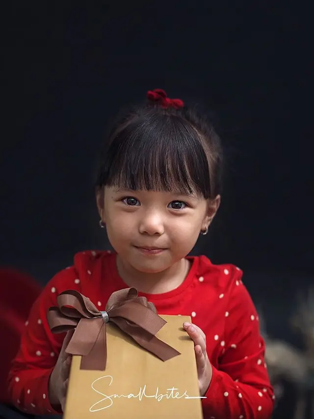 6 Pemotretan Gempi Bertema Natal, Aksinya Lucu dan Bikin Gemas