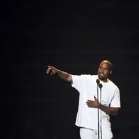 Kanye West saat menyampaikan pidatonya di VMA 2016. (AFP/Bintang.com)