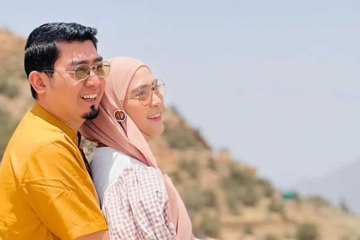 April Jasmine dan Ustaz Solmed (Instagram/apriljasmine85)