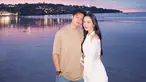 Dalam unggahannya, Randy menyertakan keterangan singkat namun penuh makna, "The moments." Netizen yang sudah lama menunggu momen seperti ini menyebut keduanya sebagai 'couple goals' dan salah satu pasangan favorit. Reaksi antusias ini menunjukkan betapa banyaknya penggemar yang mendukung hubungan mereka. (Liputan6.com/IG/@randymartinnn)