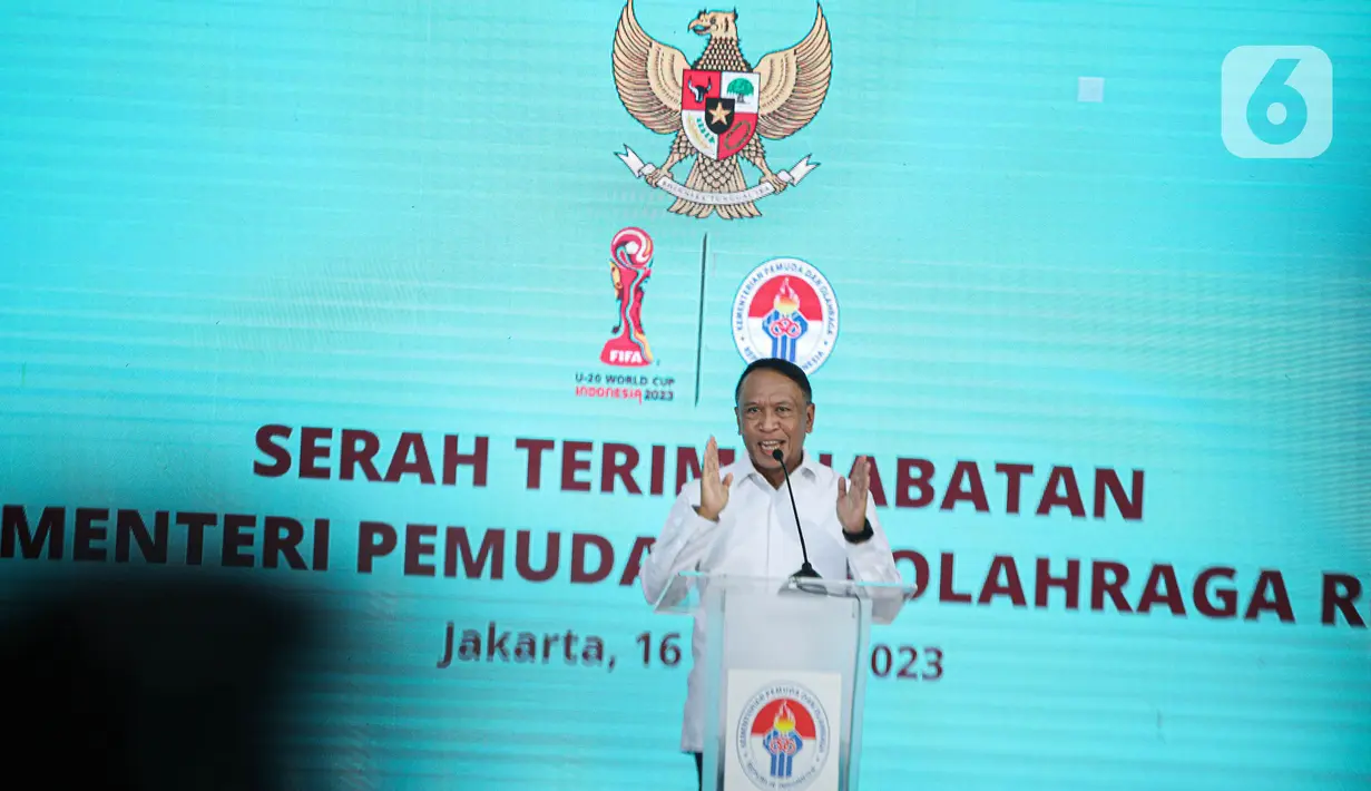 Sebelumnya, Presiden Joko Widodo telah menyetujui pengunduran diri Menpora Zainudin Amali. Jokowi menunjuk Menko PMK Muhadjir Effendy sebagai pelaksana tugas (plt). (Liputan6.com/Faizal Fanani)