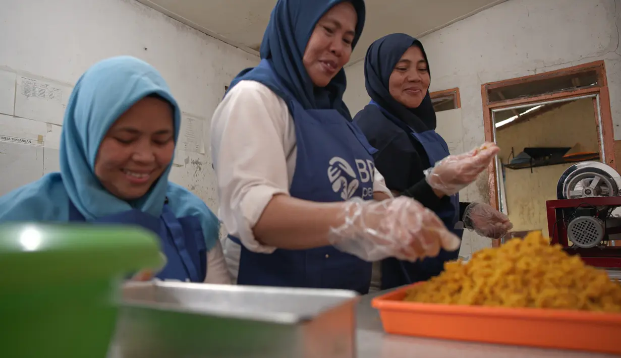 KWT Bina Tani Mysari Pala dibentuk pada 2015 sebagai wadah belajar dan mengembangkan usaha bersama. Berawal dari menjual pala segar, para anggota mulai mengolahnya menjadi manisan, sirup, dan permen pala.