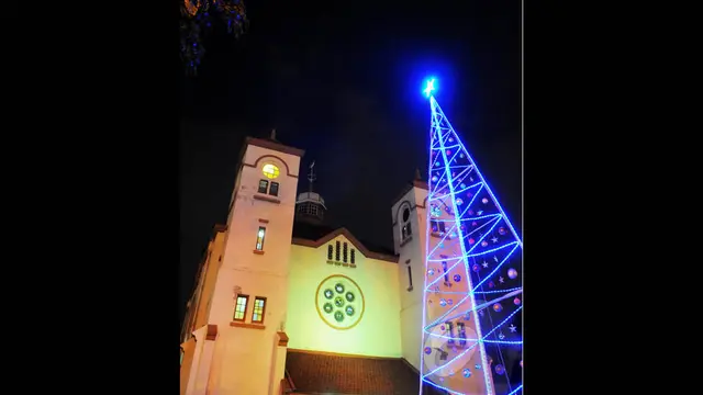 Misa Natal di Gereja "Ayam" Pasar Baru