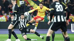 Bermain di kandang sendiri, Stade Bollaert-Delelis, RC Lens tampil beringas dengan menorehkan skor 5-1. (AFP/Sameer Al-Doumy)