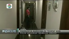 Sebuah tempat kos di kawasan Tebet, Jakarta Selatan, dirazia petugas. Sembilan orang diamankan karena keterkaitan narkoba.