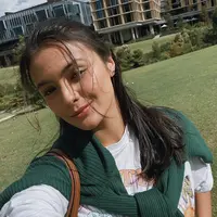 Momen puasa dan lebaran tahun ini menjadi momen sangat membahagiakan bagi Amanda Rawles. Pada lebaran tahun ini, bisa di Indonesia. Sebelumnya, ia terjebak di Australia akibat pandemi. [Instagram/amandarawles]