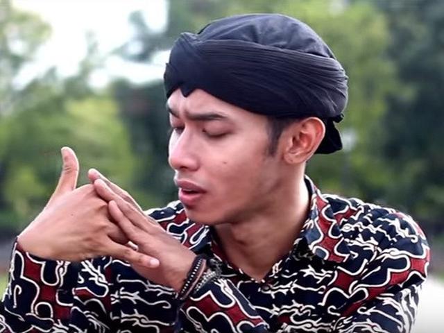 Lirik Lagu Despacito Versi Melayu Perempuan
