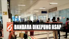 Ratusan penumpang dengan berbagai tujuan pun terpaksa harus bersabar menunggu kepastian jadwal penerbangan.