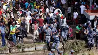 Granat dilempar ke lokasi pawai dukungan untuk PM baru Ethiopia (Yonas Tadese/AFP)
