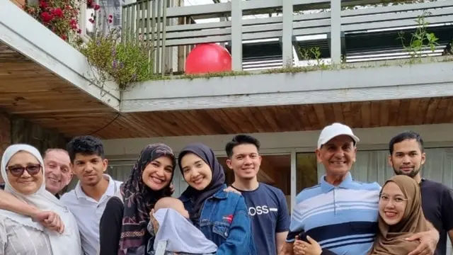 Fenny Bauty (https://www.instagram.com/p/CPnmuv3jqIW/)