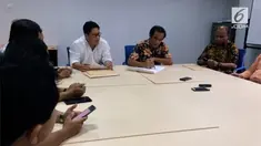 Rektor Universitas Negeri Jakarta dilaporkan ke Ombudsman  oleh aliansi dosen UNJ, terkait dugaan praktik korupsi dan nepotisme.