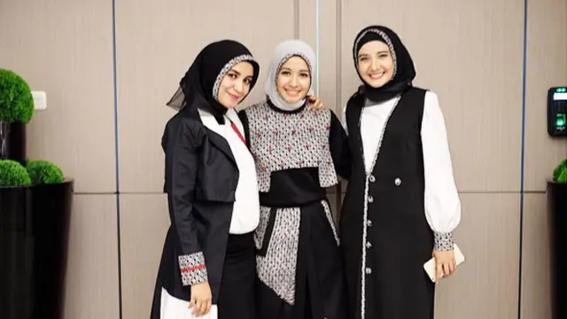 [Bintang] Laudya Cynthia Bella - Shireen Sungkar - Zaskia Sungkar