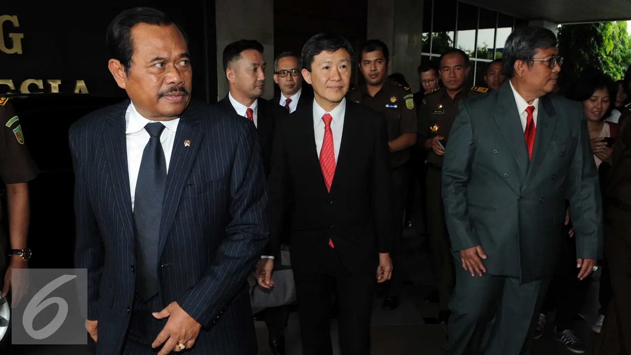 20160317-KPK-Hongkong-Jakarta-HM-Prasetyo-Simon-Y.L.Peh-HA