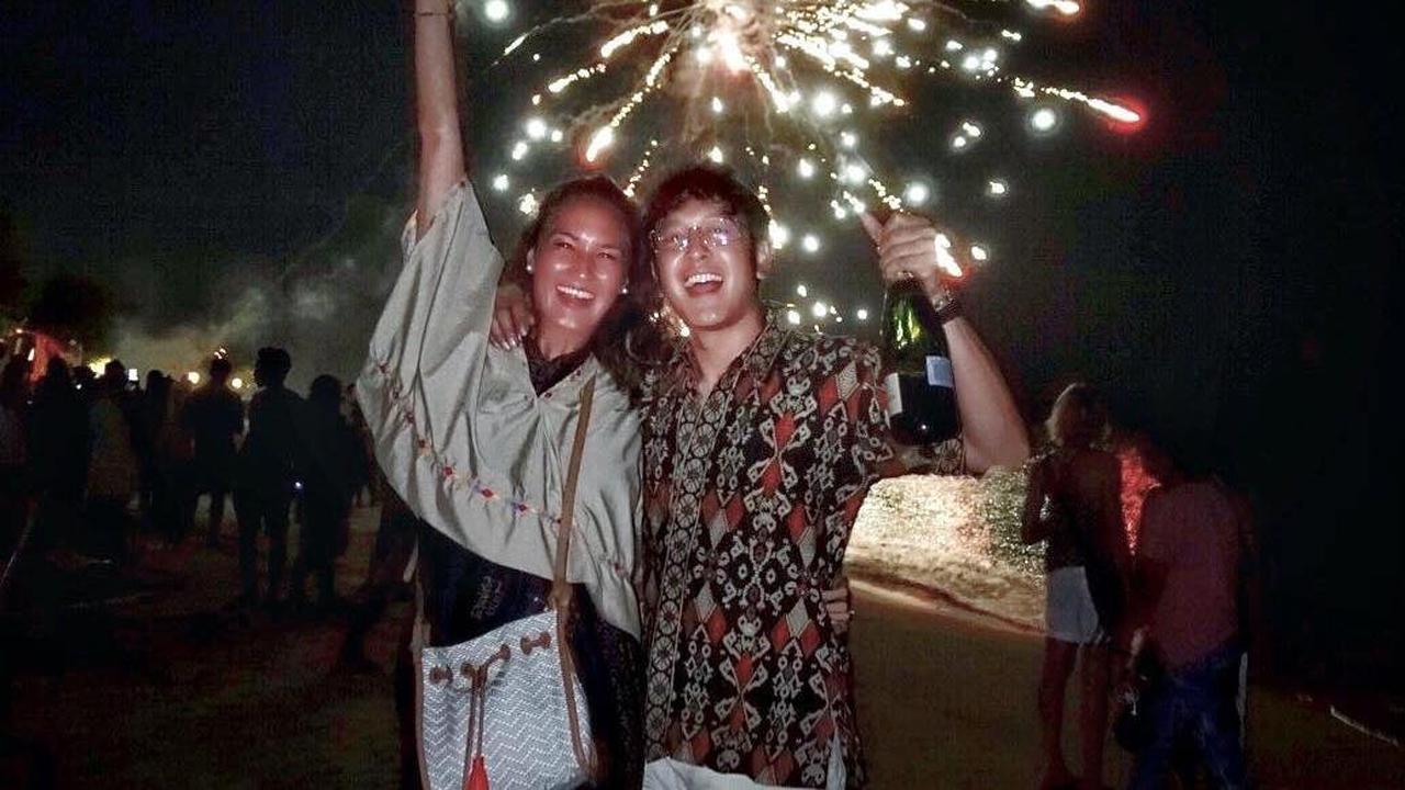 Dimas Anggara dan Nadine Chandrawinata