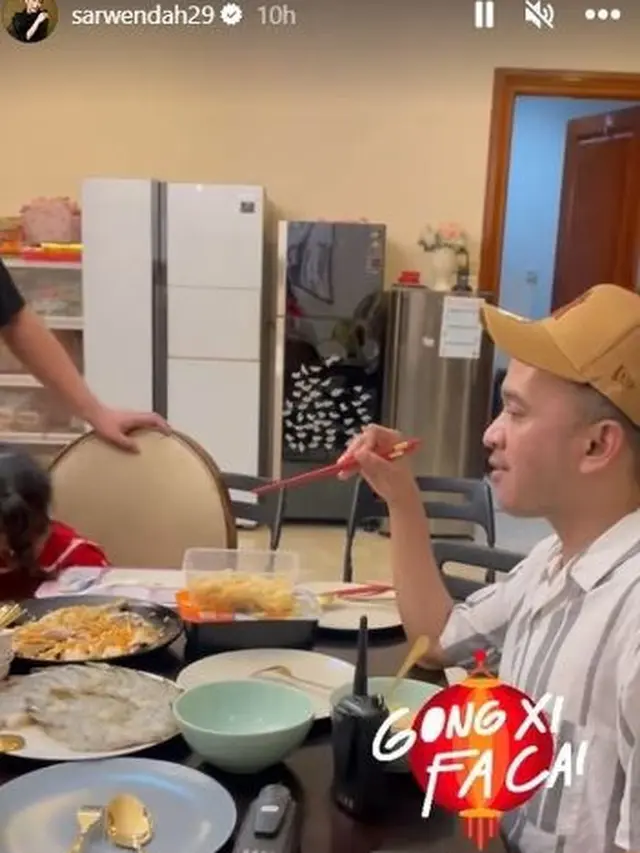 Ruben Onsu merayakan Imlek (Instagram/sarwendah29)