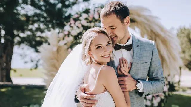 Sebelum Rencanakan Intimate Wedding, Calon Suami Wajib Siapkan Hal Ini