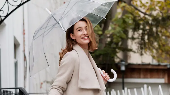 Ingin Tetap Fit saat Musim Hujan? Ikuti Tips Ini agar Tubuh Sehat dan Terhindar dari Sakit! (Foto: Freepik/freepik)