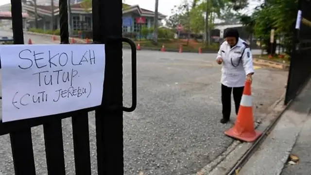 Sekolah di Kuala Lumpur, Malaysia ditutup akibat kabut asap kian memburuk. (Bernama)