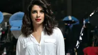  Fans Panik Priyanka Chopra Tinggalkan Bollywood