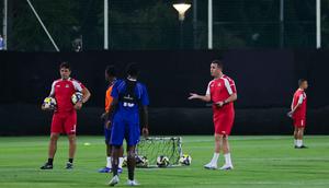 Pertandingan kedua timnas juga dijadwal digelar di Stadion Utama Gelora Bung Karno (SUGBK), Jakarta, pada Jumat 27 Maret 20026. Tampak dalam foto, para pemain Saint Kitts and Nevis saat menggelar sesi latihan perdana untuk FIFA Series 2026 di Lapangan A Stadion Utama Gelora Bung Karno (SUGBK), Jakarta, Selasa (24/3/2026). (Bola.com/M Iqbal Ichsan)