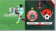 Berita video kartu merah yang diterima oleh pemain Kalteng Putra, Dadang Aprianto usai melakukan tendangan kung fu terhadap Ismed Sofyan di babak perempat final Piala Presiden 2019.