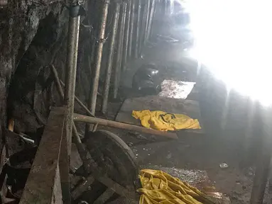 Foto tak bertanggal yang dirilis pada Selasa (3/10) menunjukkan sebuah  terowongan sepanjang 500 meter yang mengarah ke Bank of Brasil di Sao Paulo. Terowongan itu digali oleh kawanan perampok yang beranggotakan 16 orang. (HO / Sao Paulo Police / AFP)