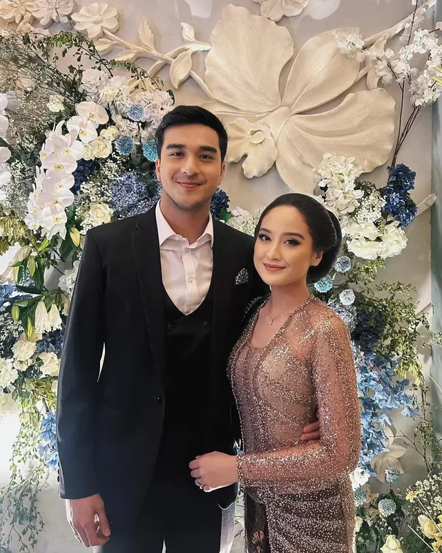 6 Momen seleb di resepsi nikahan Anggika Bolsterli & Omar, Salshabilla Adriani menawan jadi bridesmaid