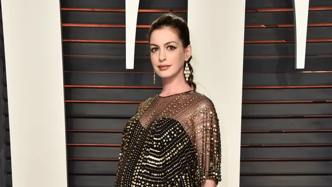 [Bintang] Anne Hathaway